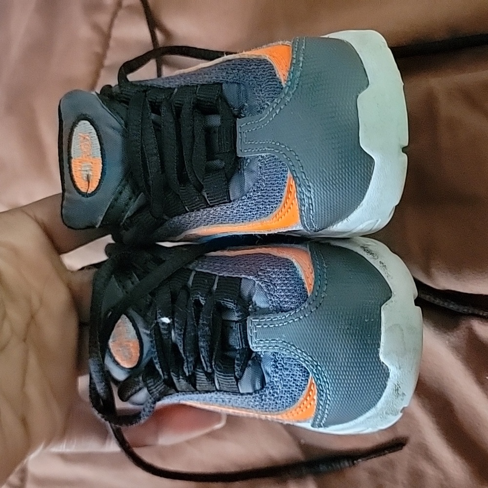 Toddler air maxes